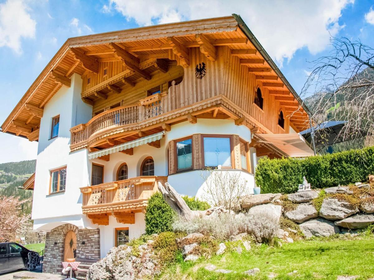 Beautiful Apartment In Ramsau With Balcony Ramsau im Zillertal Buitenkant foto